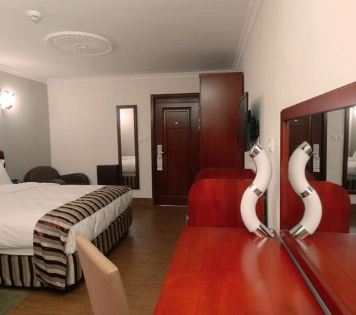 Hotel La Falaise Yaounde