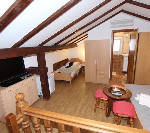 Guest House Mafi