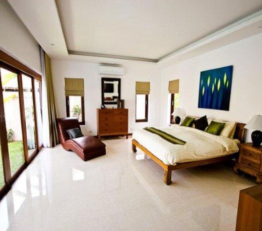 Three Bedroom Villa- 3 mins walk to beach-SDV033