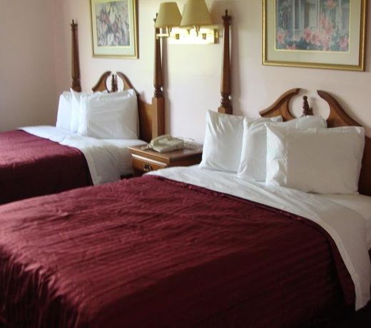 Hometown Inn