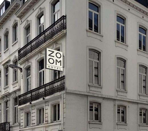 Zoom Hotel