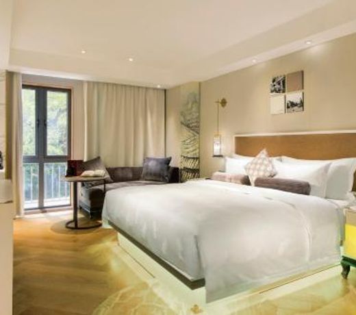 LN Hotel Five