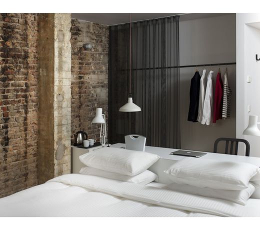 9Hotel Central