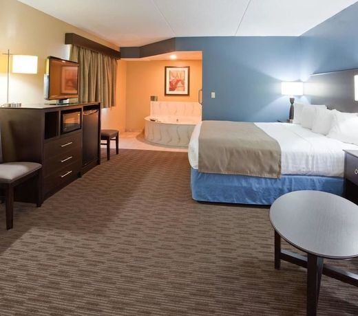 AmericInn by Wyndham Clear Lake