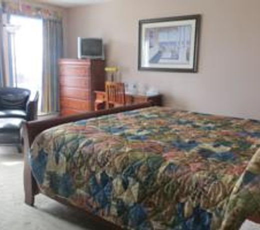Parkland Village Inn