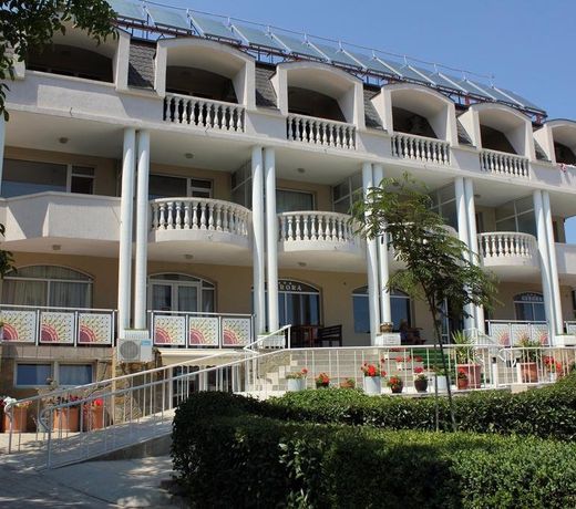 Villa Aurora