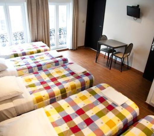 Hotel Barry
