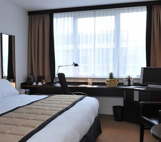 Progress Hotel
