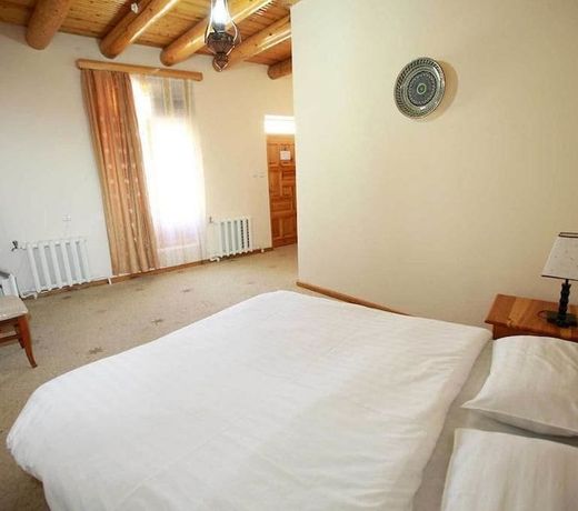Lyabi House Hotel