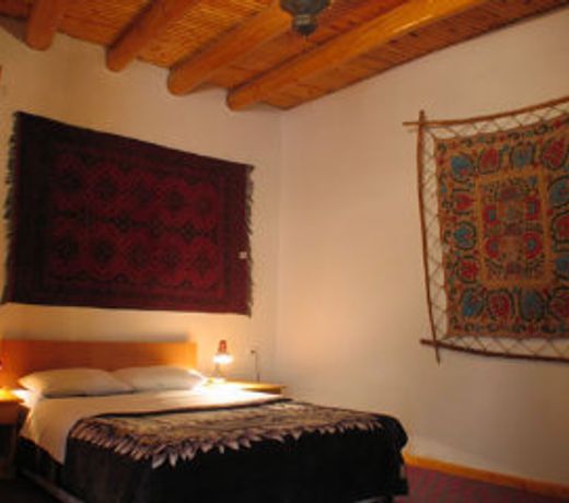 Lyabi House Hotel