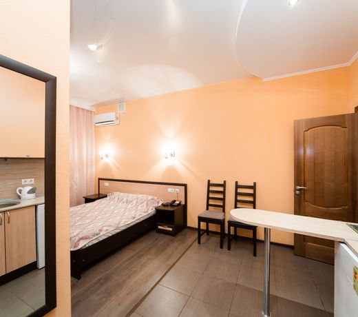 VIP House Hotel