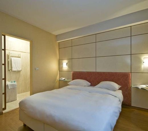 B-APARTHOTEL LOUISE - APARTMENT