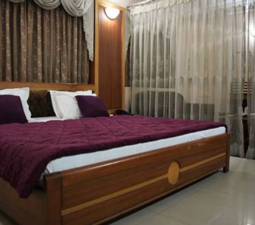 Hotel Valiant