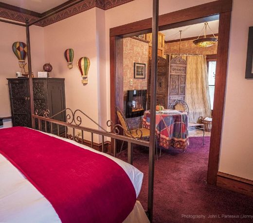 Cliff Cottage Inn - Victorian B&B and Boutique Hotel