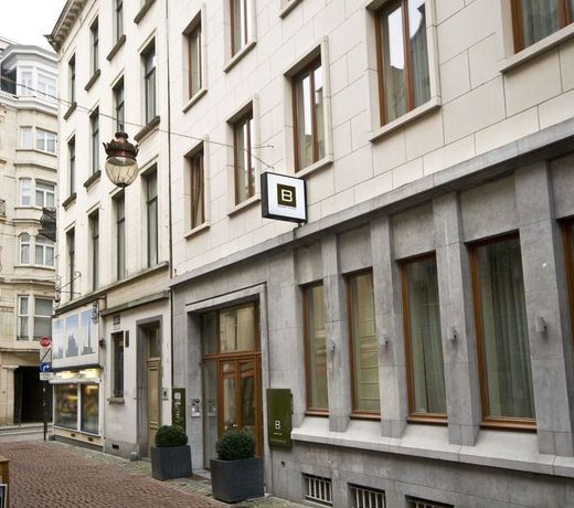 B-aparthotel Grand Place