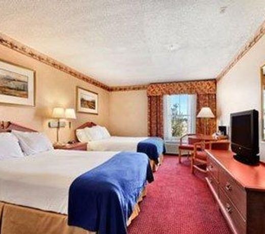 Fredericksburg Hill Country Hotel