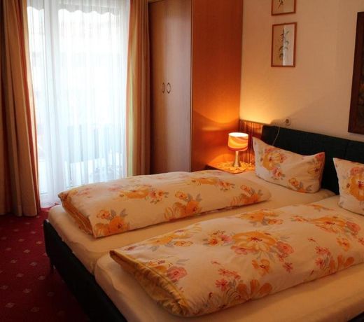 Gartenhotel Garni Pension B&B