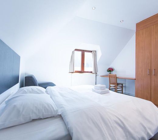 Azimut Flathotel Aparthotel