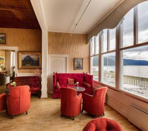 Kviknes Hotel