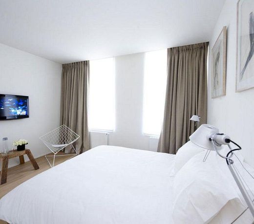 URBANROOMS BED & BREAKFAST