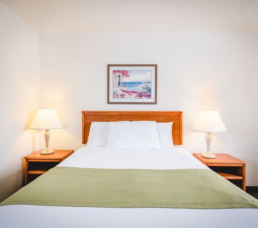 Paradise Inn & Suites at Lincoln City