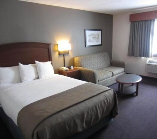 AmericInn by Wyndham Hutchinson