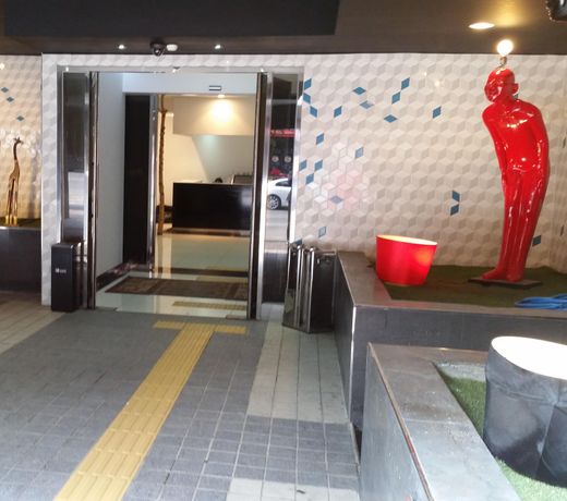 Tourist Hotel K