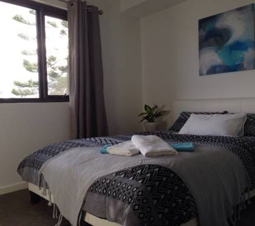 Breaksea Apartment