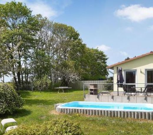 Beautiful Home In Behrenhoff-neu Dargel, With 2 Bedrooms, Wifi And Outdoor Swimming Pool