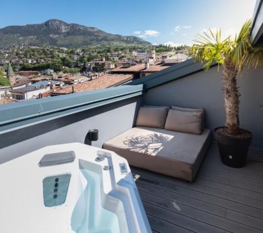 HEART OF TRENTO apartments