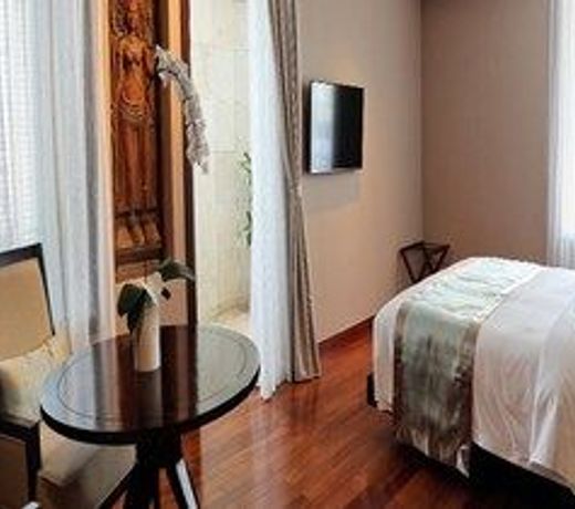 Arunreas Hotel