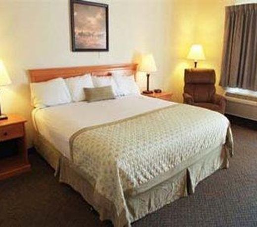 Super 8 by Wyndham Salina/Scenic Hills Area