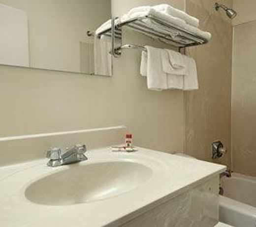 Value Inn Jeffersonville