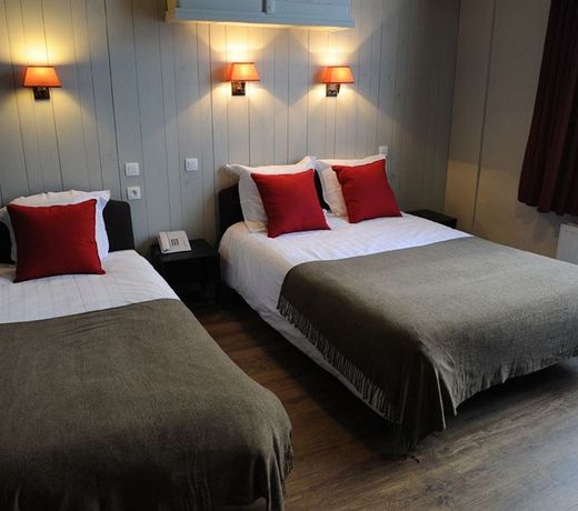 Hotel Rose Red