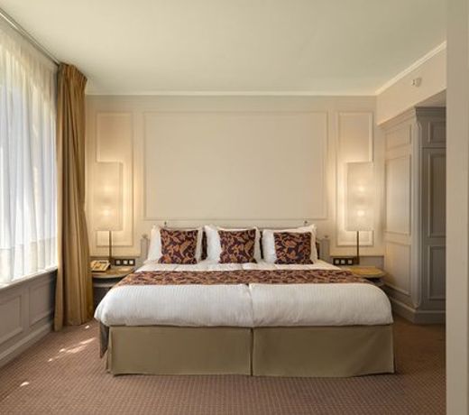 Crowne Plaza Hotel Brugge, an IHG Hotel