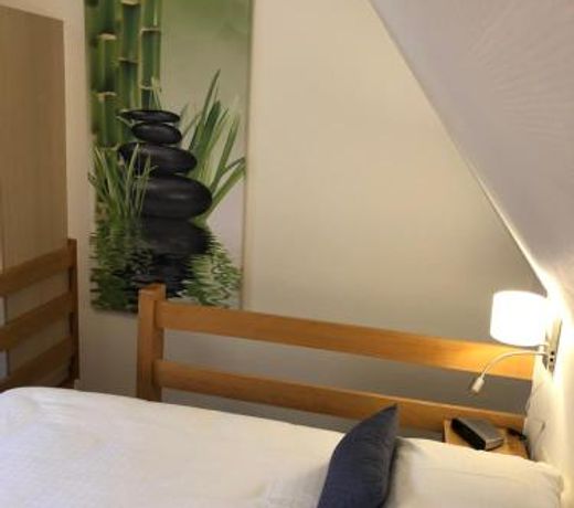 Hotel Asiris