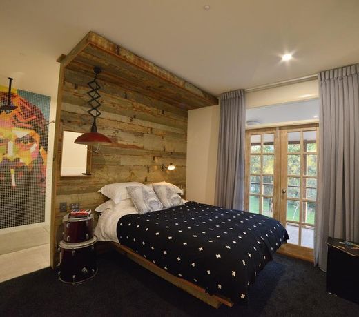 Boogie Woogie Beach House
