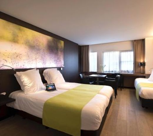 Flanders Hotel