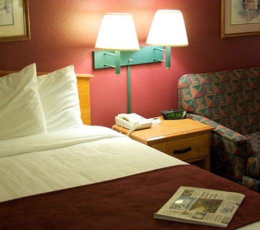 AmericInn by Wyndham Manitowoc