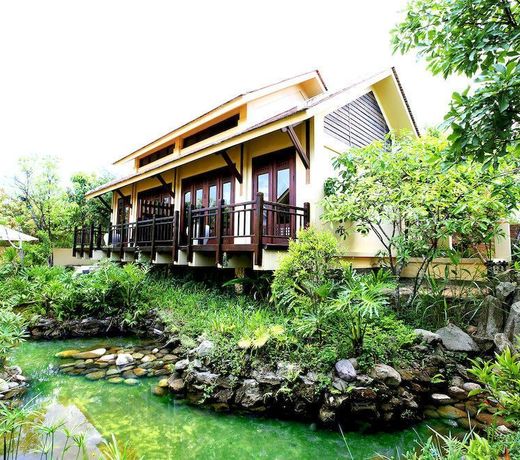 THE BLOSSOM RESORT â Onsen & Foot Massage Inclusive