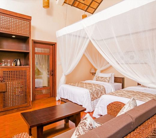 THE BLOSSOM RESORT â Onsen & Foot Massage Inclusive