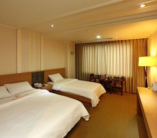 Chuncheon Bears Hotel
