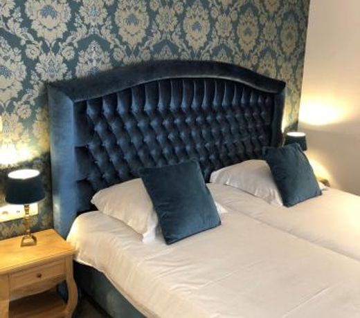 Golden Tree Hotel