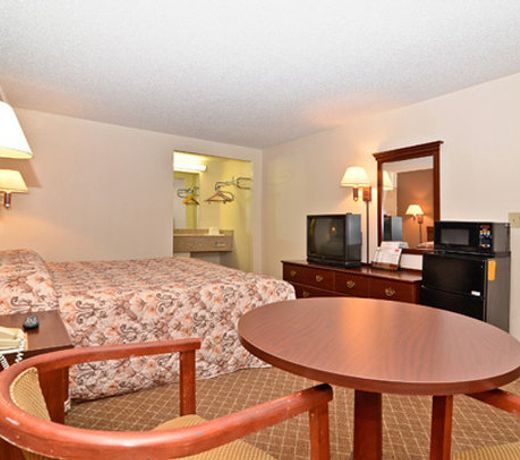 Motel 6-Salem, VA