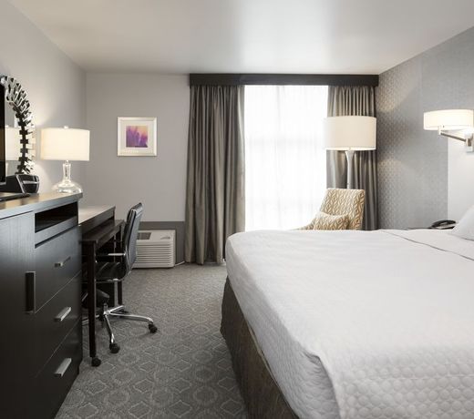 Crowne Plaza Chicago SW - Burr Ridge, an IHG Hotel