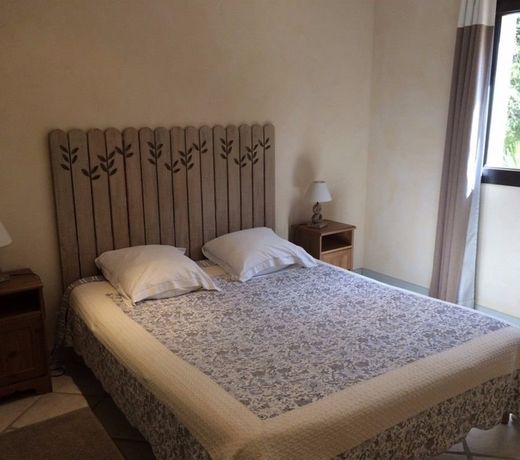 Chambre d'HÃ´tes Domaine Pero Longo