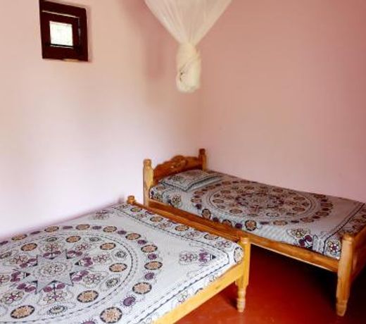Naaval Beach Villa & Rooms