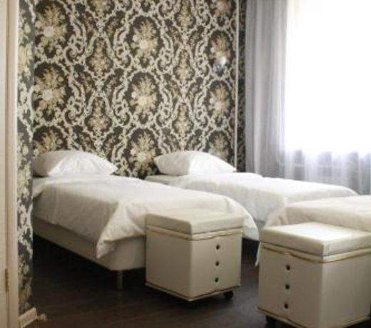 Airport City Lodge