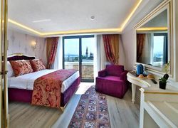 Отель İsfanbul Holiday Home & Suites фото 2