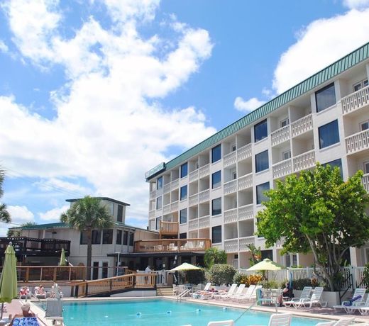 Silver Beach Club